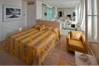 13 3417 30 Split Apartment For Sale