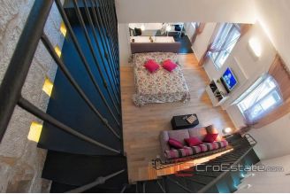 13 3417 30 Split Apartment For Sale