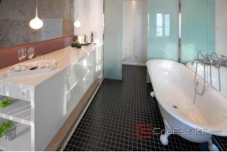 13 3417 30 Split Apartment For Sale