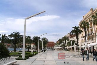 13 3417 30 Split Apartment For Sale