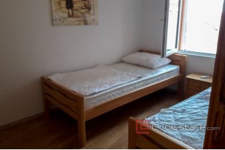 05 2026 02 Split apartment for sale