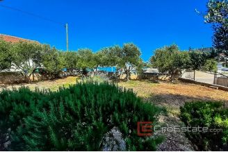 14 2016 346 near trogir seafront house for sale
