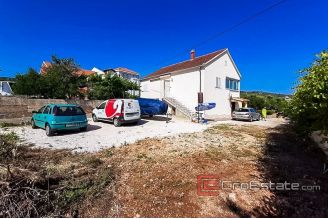 14 2016 346 near trogir seafront house for sale