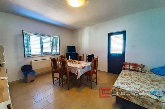 14 2016 346 near trogir seafront house for sale