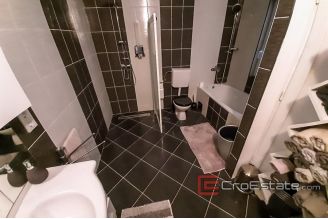 14 2016 388 Trogir area house sea view for sale