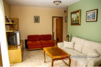10 2013 98 Brac apartment for sale