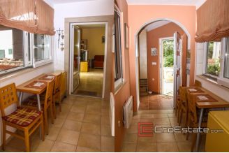 10 2013 98 Brac apartment for sale