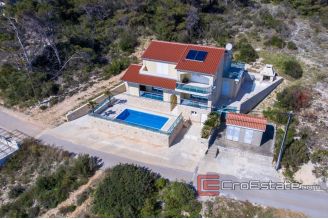 21 2013 85 Korcula house seaview for sale