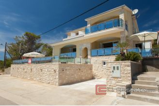 21 2013 85 Korcula house seaview for sale