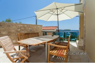 21 2013 85 Korcula house seaview for sale