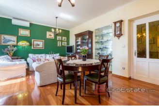 11 2013 84 Split apartment for sale