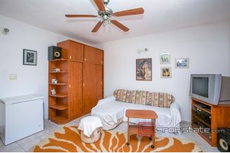 18 2013 49 Brac house sea view for sale