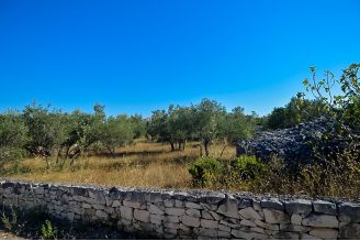 08 2025 16 Brac building land sea view for sale