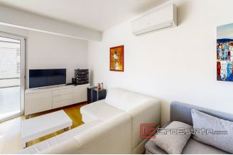 10 2025 15 Split apartment sea view for sale