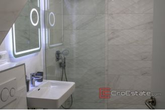 06 2025 13 Split apartment for sale