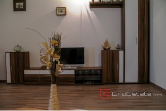 16 4951 30 Solta house sea view for sale