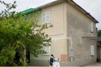 006 3667 30 Trogir House For Sale