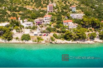 20 2022 195 Omis area house sea front for sale
