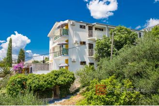 20 2022 195 Omis area house sea front for sale