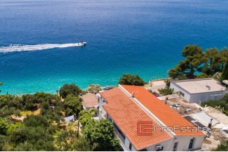 20 2022 195 Omis area house sea front for sale