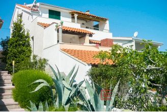 14 2021 151 Rogoznica house sea view for sale