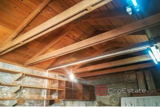 08 2018 103 Split center house for sale