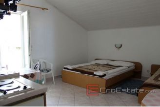 018 2016 239 near makarska apartment house for sale