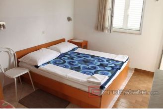018 2016 239 near makarska apartment house for sale