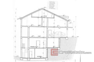 018 2016 239 near makarska apartment house for sale
