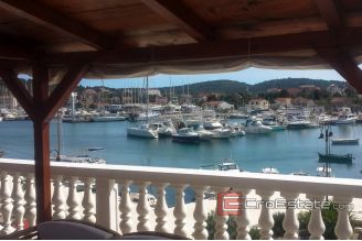 05 Murter house seafront for sale