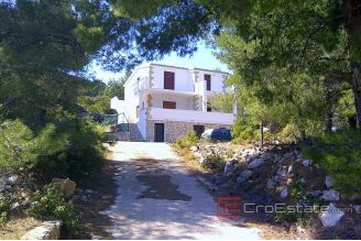 019 3668 30 island solta house sea view for sale