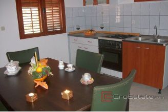 019 3668 30 island solta house sea view for sale