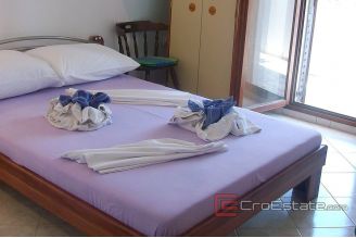 019 3668 30 island solta house sea view for sale