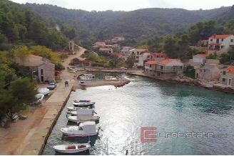 04 792 40 Solta land sea view for sale