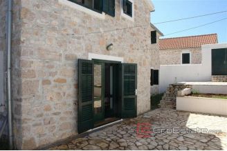 012 3651 30 island murter house for sale