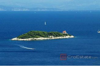 014 3546 30 Vis hotel sale