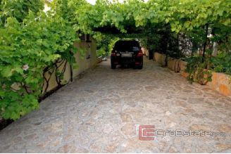 20 3544 30 Brac house for sale
