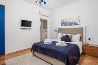 018 3437 30 Umag Villa with pool for sale