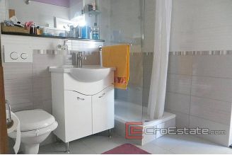 13 2015 38 apartment split