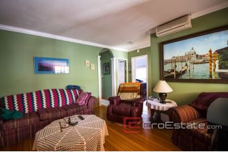 20 2016 110 Brac house garden sea view for sale