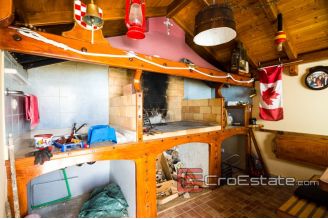 20 2016 110 Brac house garden sea view for sale