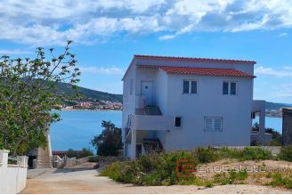 007 2021 150 Rogoznica house sea view for sale