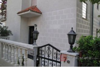 007 3580 30 Kastela house for sale