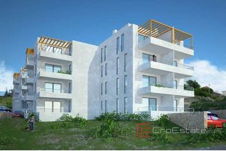 003 706 40 land plot for sale