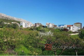 005 2015 84 podstrana building plot for sale