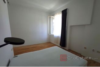 0015 2024 112 komforan dvosoban apartman Split for sale
