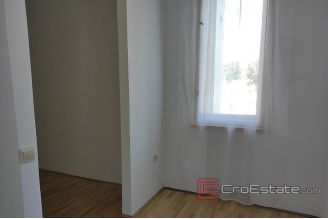 0015 2024 112 komforan dvosoban apartman Split for sale