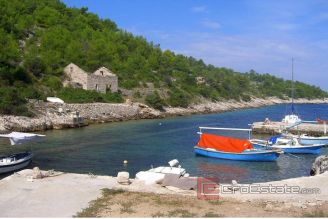 003 719 40 korcula building plot for sale