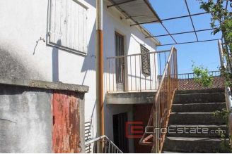 012 2016 230 near trogir house for sale1
