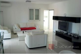 017 2014 21 ciovo house for sale